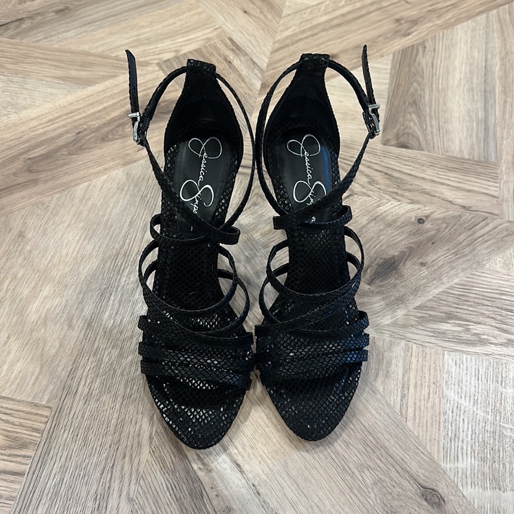 Brand-new Jessica Simpson heels, size 7 1/2 black - Picture 2 of 2